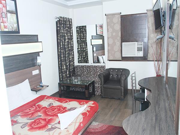 Dreamz Suites New Delhi Exterior photo
